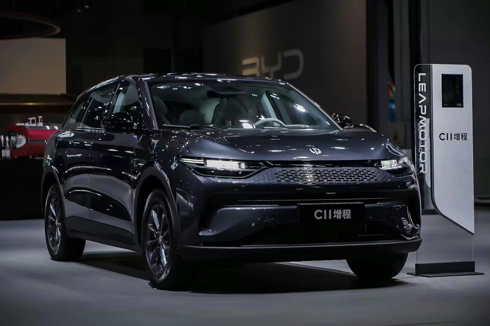 2023年SUV:新能源强势突进,Model Y夺冠 比亚迪三车上榜