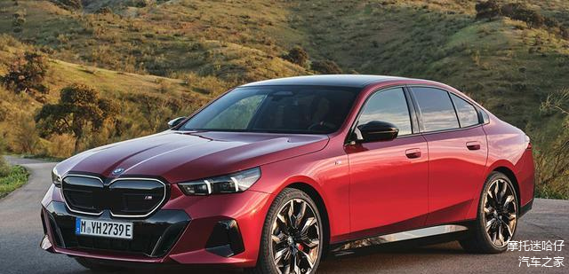 将于2月份首发 全新BMW i5旅行版实车曝光